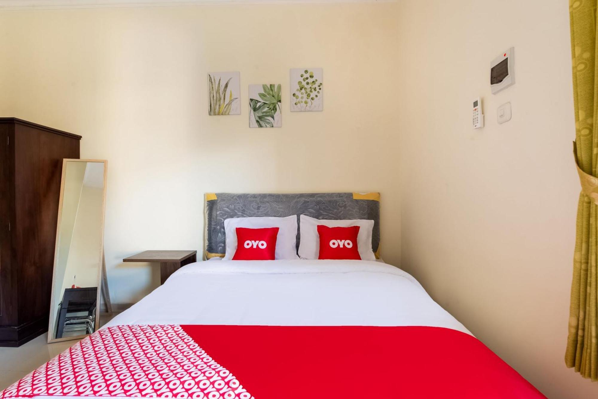 Отель Oyo Life 3398 Griya Rm 19 Syariah Сурабая Экстерьер фото
